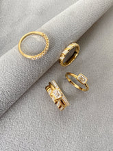 Load image into Gallery viewer, LUOWEND 18K Yellow Gold Natural Diamond Ring for Women
