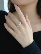 Load image into Gallery viewer, LUOWEND 18K Yellow Gold Real Natural Diamond Ring for Women
