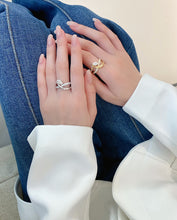 Load image into Gallery viewer, LUOWEND 18K White/Yellow Gold Natural Diamond Ring for Women
