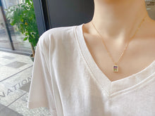 Load image into Gallery viewer, LUOWEND 18K Yellow Gold Natural Color Sapphire Pendant for Women
