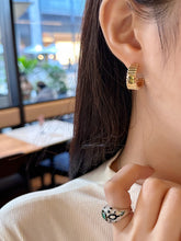 Load image into Gallery viewer, LUOWEND 18K Yellow Gold Stud Earrings for Women
