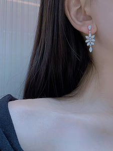 LUOWEND 18K White Gold Real Natural Diamond Drop Earrings for Women