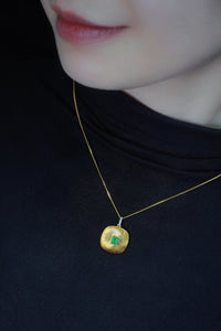 LUOWEND 18K Yellow Gold Real Natural Emerald and Diamond Gemstone Necklace for Women