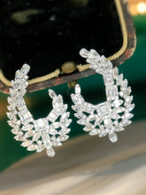 Load image into Gallery viewer, LUOWEND 18K White Gold Natural Diamond Earrings for Women
