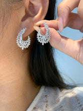 Load image into Gallery viewer, LUOWEND 18K White Gold Natural Diamond Earrings for Women
