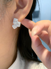 Load image into Gallery viewer, LUOWEND 18K White Gold Natural Diamond Stud Earrings for Women

