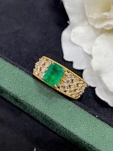 Load image into Gallery viewer, LUOWEND 18K Yellow Gold Real Natural Emerald Ring for Women
