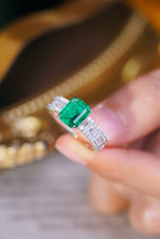 Load image into Gallery viewer, LUOWEND 18K White Gold Natural Diamond and Emerald Ring for Women
