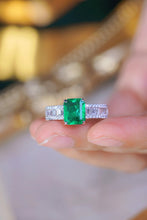 Load image into Gallery viewer, LUOWEND 18K White Gold Natural Diamond and Emerald Ring for Women

