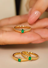 Load image into Gallery viewer, LUOWEND 18K Yellow Gold Real Natural Emerald Ring for Women
