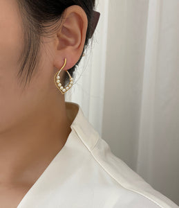 LUOWEND 18K White or Yellow Gold Real Natural Akoya Pearl Earrings for Women