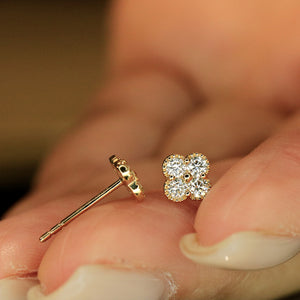 LUOWEND 18K White or Yellow Gold Natural Diamond Earrings for Women