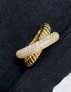 LUOWEND 18K Yellow Gold Real Natural Diamond Ring for Women