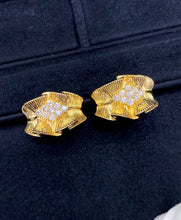 Load image into Gallery viewer, LUOWEND 18K Yellow Gold Real Natural Diamond Ring for Women
