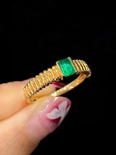 Load image into Gallery viewer, LUOWEND 18K Yellow Gold Real Natural Emerald Ring for Women
