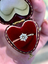 Load image into Gallery viewer, LUOWEND 18K White/Yellow Gold Natural Diamond Ring for Women
