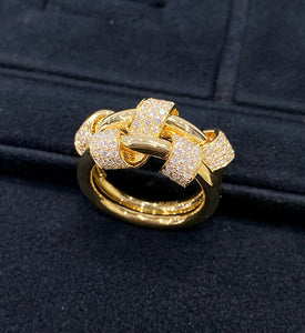 LUOWEND 18K Yellow Gold Natural Diamond Ring for Women
