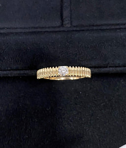 LUOWEND 18K Yellow Gold Natural Diamond Ring for Women