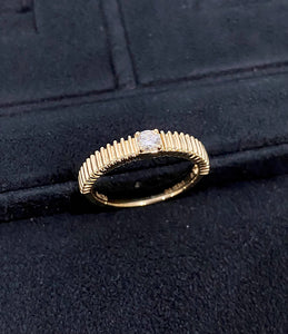 LUOWEND 18K Yellow Gold Natural Diamond Ring for Women