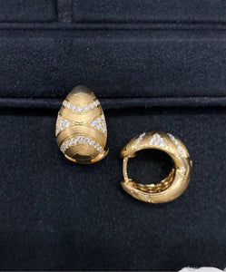LUOWEND 18K Yellow Gold Natural Diamond Earrings for Women