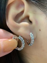 Load image into Gallery viewer, LUOWEND 18K White/Yellow Gold Fine Jewelry Real Natural Diamond Earrings for Women
