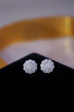 Load image into Gallery viewer, LUOWEND 18K White Gold Natural Diamond Stud Earrings for Women
