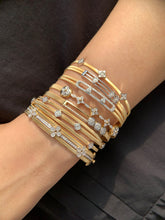 Load image into Gallery viewer, LUOWEND 18K Yellow Gold Real Natural Diamond Bangle for Women
