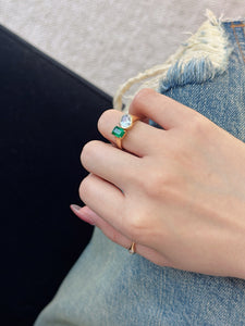 LUOWEND 18K Yellow Gold Natural Emerald Ring for Women