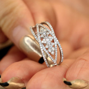 LUOWEND 18K White Gold Real Natural Diamond Ring for Women