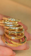 Load image into Gallery viewer, LUOWEND 18K Yellow Gold Real Natural Diamond Ring for Women
