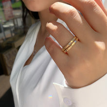Load image into Gallery viewer, LUOWEND 18K Yellow Gold Real Natural Diamond Ring for Women
