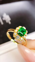 Load image into Gallery viewer, LUOWEND 18K Yellow Gold Real Natural Emerald Ring for Women
