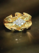 Load image into Gallery viewer, LUOWEND 18K Yellow Gold Fine Jewelry Real Natural Diamond Ring for Women
