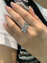 Load image into Gallery viewer, LUOWEND 18K White Gold Fine Jewelry Real Natural Diamond Ring for Women

