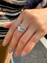 Load image into Gallery viewer, LUOWEND 18K White/Yellow Gold Real Natural Diamond Ring for Women
