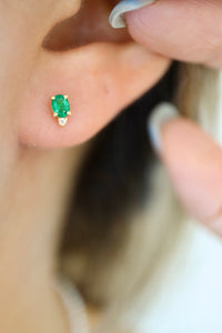 LUOWEND 18K Yellow Gold Real Natural Emerald and Diamond Gemstone Earrings for Women
