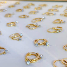 Load image into Gallery viewer, LUOWEND 18K White or Yellow Gold Real Natural Diamond Earrings for Women
