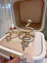 Load image into Gallery viewer, LUOWEND 18K Yellow Gold Ring for Women
