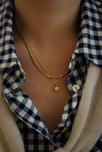 LUOWEND 18K Yellow Gold Real Natural Diamond Pendant Necklace for Women