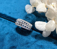 Load image into Gallery viewer, LUOWEND 18K White Gold Real Natural Diamond Ring for Women
