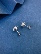 Load image into Gallery viewer, LUOWEND 18K White Gold Ntural Diamond Stud Earrings for Women

