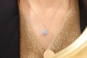 LUOWEND 18K White Gold Real Natural Diamond Pendant Necklace for Women