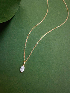 LUOWEND 18K Rose Gold Natural Diamond Necklace for Women