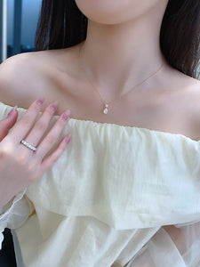LUOWEND 18K Yellow Gold Natural Diamond Pendant Necklace for Women