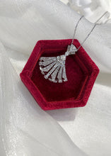 Load image into Gallery viewer, LUOWEND 18K White Gold Real Natural Diamond Pendant Necklace for Women
