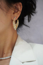 Load image into Gallery viewer, LUOWEND 18K Yellow Gold Real Natural Diamond Drop Earrings for Women
