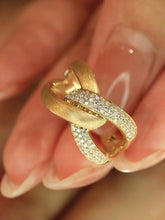 Load image into Gallery viewer, LUOWEND 18K Yellow Gold Fine Jewelry Real Natural Diamond Ring for Women
