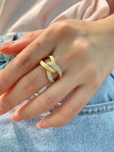 Load image into Gallery viewer, LUOWEND 18K Yellow Gold Fine Jewelry Real Natural Diamond Ring for Women
