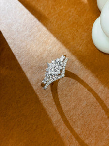 LUOWEND 18K White Gold Natural Diamond Ring for Women