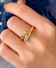 Load image into Gallery viewer, LUOWEND 18K Yellow Gold Natural Diamond Ring for Women
